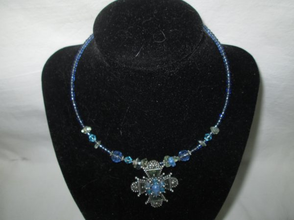 Beautiful Vintage Blue and Silver Choker Necklace Beaded with Silver tone cross with Abalone