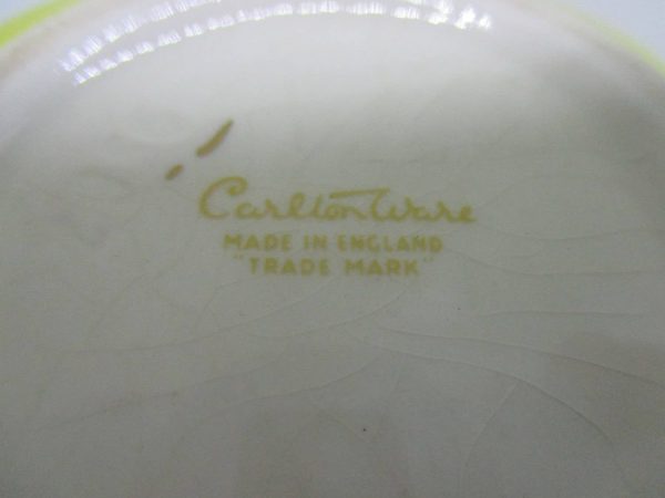 Beautiful Vintage Covered Trinket box dish bowl Carltonware England Fruit Flowers Bird Great design and coloring