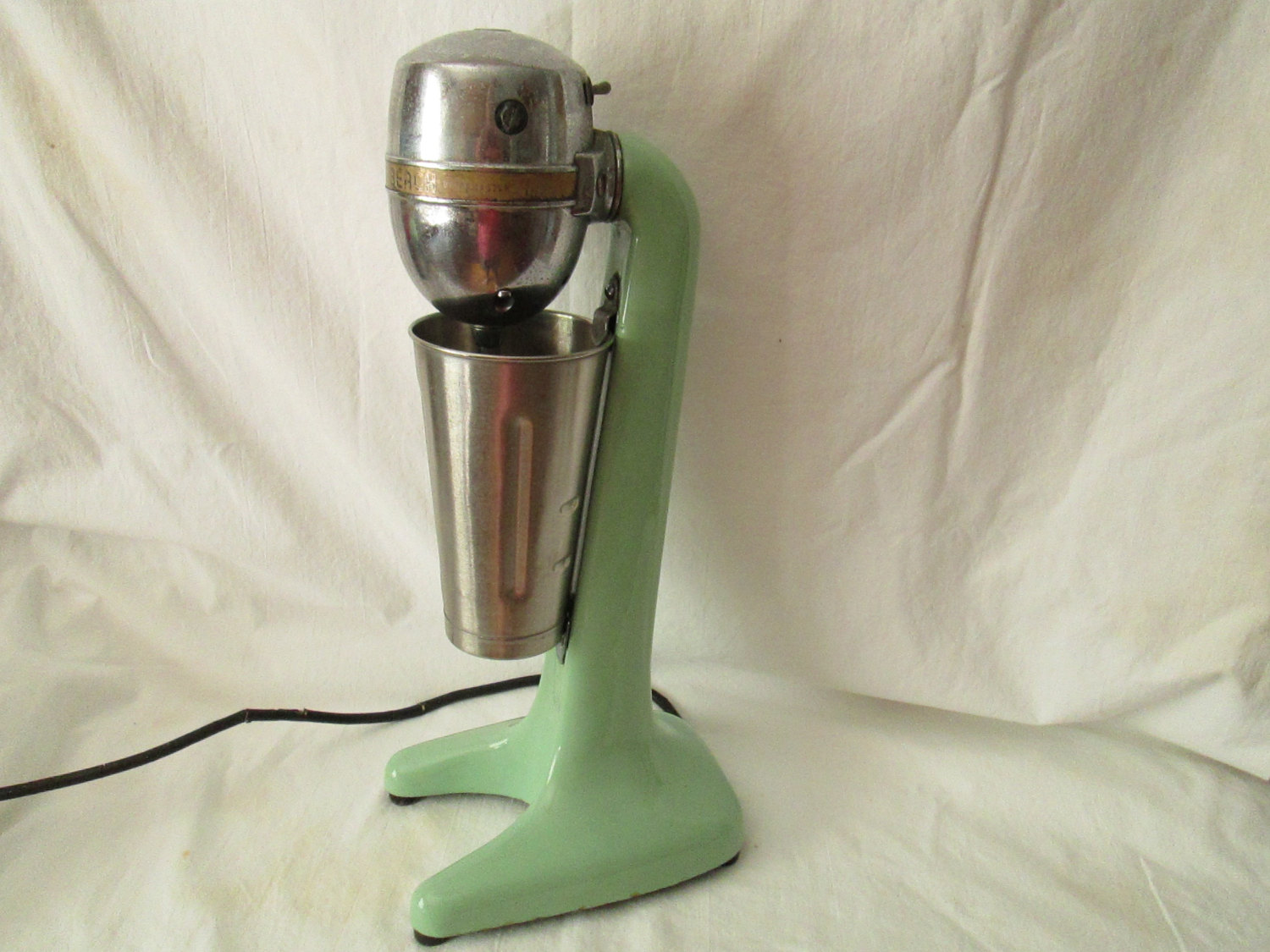 Hamilton Beach Jadite #33 Milk Shake Maker Mixer with original Cup