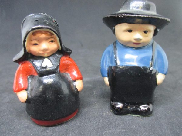 Amish Man and Woman Couple Metal Salt & Pepper Shaker Farmhouse Collectible Cottage Shabby Chic display original stoppers Altoona PA