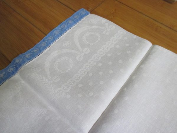 Antique Damask Bathroom 100% cotton towel Lincoln drapes with dotted body cottage summer collectible display turn of the century 18x32 #2