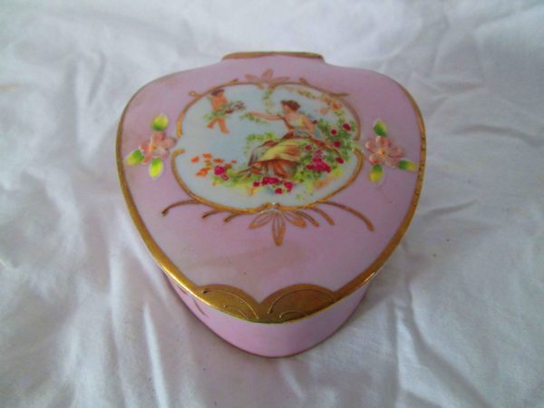 Antique Fine Porcelain Dresser Trinket Jewelry Box Victorian Scene Lefton Shabby Chic Cottage