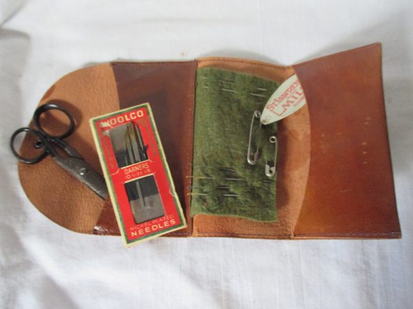 Antique Leather Purse Handbag sewing Kit Small Wallet size travel sewing scissors needles thread threder