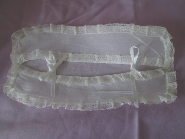Antique Shear Cotton Hankie Fabric with Lace Hankie Bag Lace & Ribbon ties