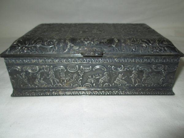 Beautiful Antique Silverplate Silver plate ornate Jewelry Trinket Box Derby Silverplate Co. Ornate handled hinged lid