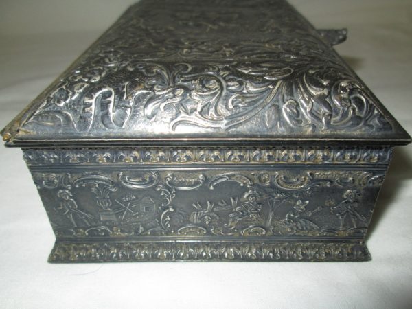 Beautiful Antique Silverplate Silver plate ornate Jewelry Trinket Box Derby Silverplate Co. Ornate handled hinged lid