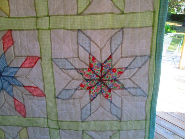 Beautiful Hand stitched Queen size Star Quilt Lightly lined