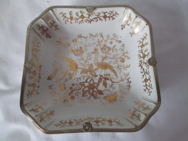 Beautiful Japanese Gold trimmed Porcelain bowl Dish Gold metal trim