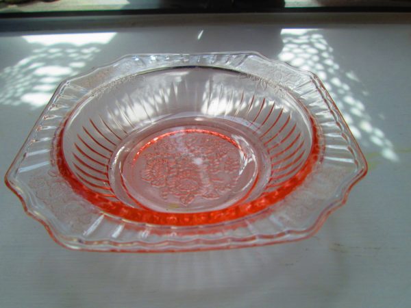 Beautiful Pink Depression Glass Berry Bowl Mosser glass Berry fruit candy trinkets