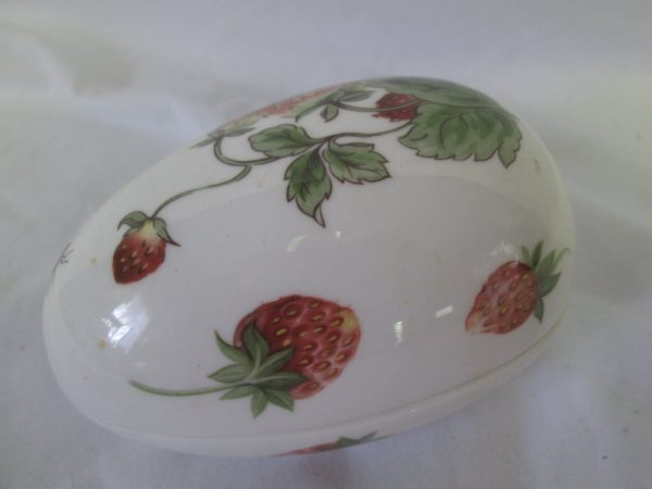 Beautiful Strawberry Adorned Colport Egg Shape Trinket Box Vintage decor collectibles