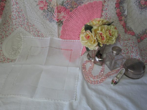 Beautiful White hand drawn cotton lace and cut work hankie handkerchief
