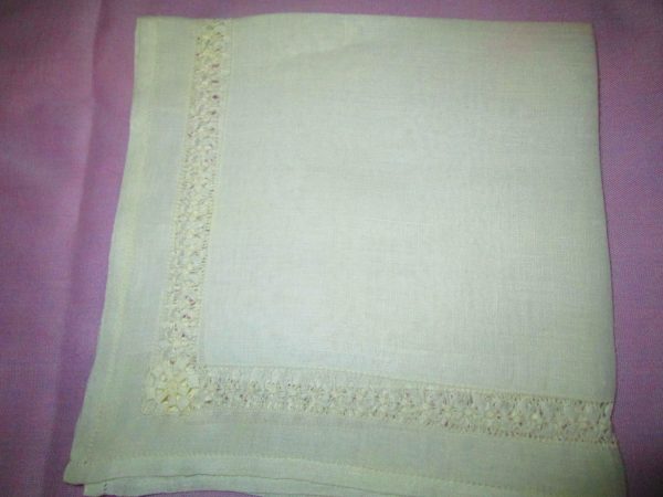 Beautiful White with With tiny lace around the edge cotton
