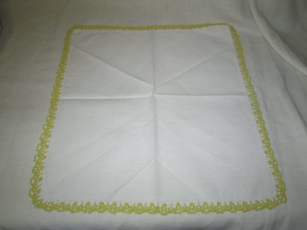 Fantastic Art Deco Olive Green Crochet trim cotton hanky handkerchief beautiful white cotton nice crochet trim 12"x12"