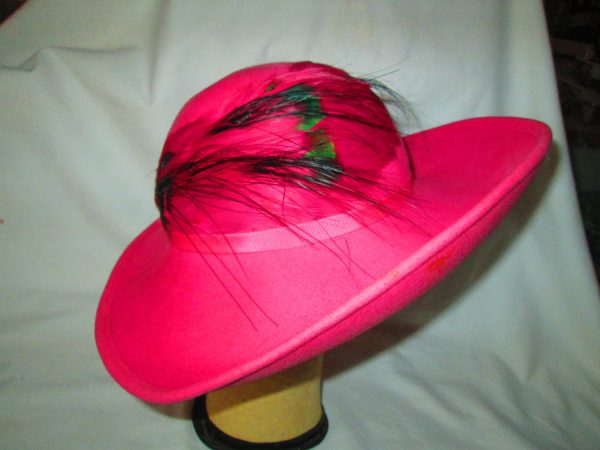 Fantastic Feather Hat Tom Hann Studio Pink Esccello 100% wool Geo. W. Bommmans & Co. Women's 1940's