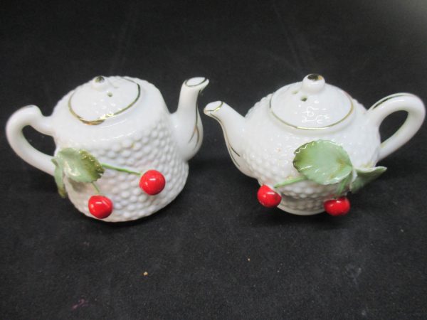 Fantastic Mid Century Coffee and Teapot Salt & Pepper Shakers decor collectible display tableware kitchen farmhouse cottage Fine China Japan
