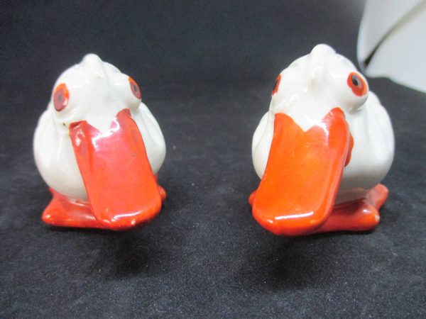 Fantastic Mid Century Duck Salt & Pepper Shakers decor collectible display tableware dinning kitchen farmhouse cottage nautical