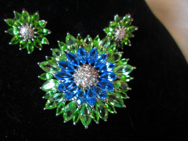 Fantastic Rhinestone Vintage Jewelry Set Earrings & Brooch Blue and Green Clear rhinestone center silver trim Nolan Miller Jewelry