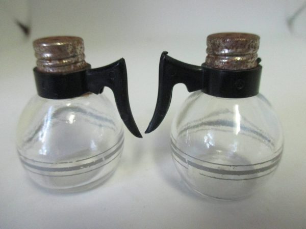 Mid Century Miniature Pyrex coffee pots Salt & Pepper shakers cottage collectible display farmhouse country Kitchen clear glass black handle
