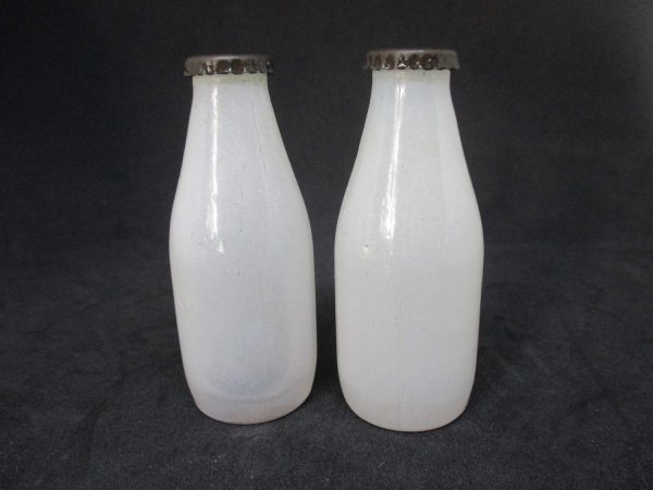 Miniature Milk Bottles Fired on Paint Glass Salt & Pepper Shakers decor collectible display tableware dinning kitchen farmhouse cottage 1940