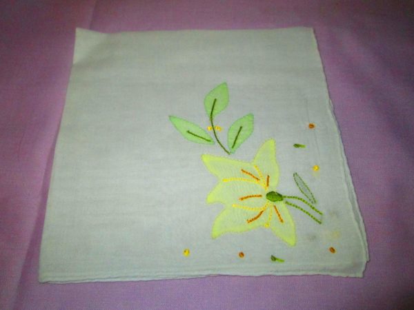 Pretty Applique flower & leaves Embroidered handkerchief hankie really pretty collectible shabby chic cottage display hanky