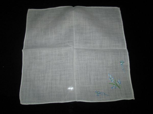 Pretty Blue and Green embroidered floral hankie handkerchief great condition