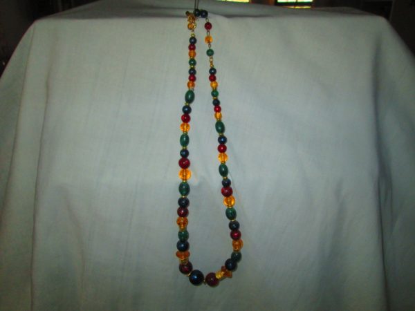 Pretty Liz Claiborne Vintage Beaded Multi-color Necklace 25" long