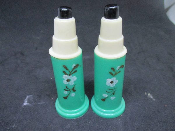 Tall Hand Painted Push top hard Plastic Salt & Pepper Shakers decor collectible display tableware dinning kitchen cottage 1950's farmhouse