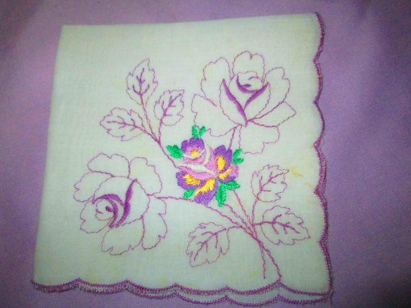Vintage Cotton Embroidered Floral Hankie Hankierchief Scalloped Edge