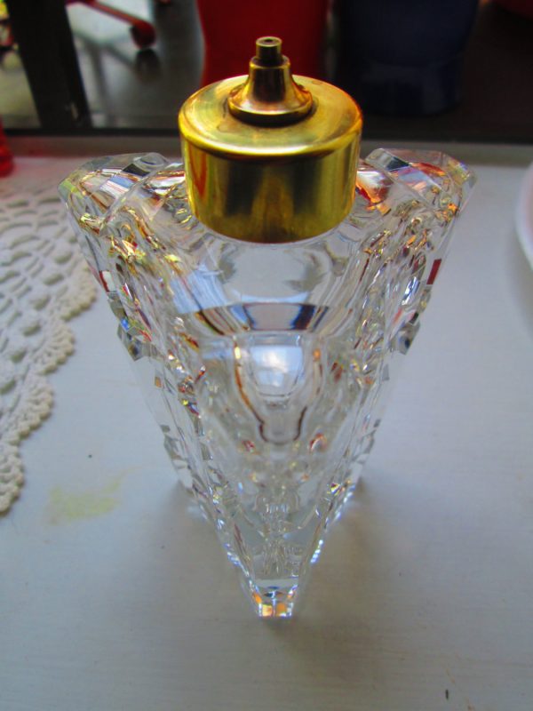 Vintage Crystal Beautiful Powder Jar Bottle Cut crystal Brass lid talcum powder