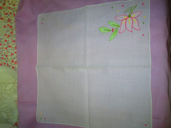 Vintage Embroidered and applique floral handkerchief hankie