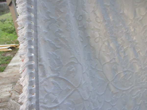 Vintage Mid Century Cotton Bedspread White on white mattelese Beautiful pattern