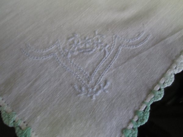 Vintage Mid Century Japan Cotton Hankie Handkerchief blue Cotton 111x11 white with green crochet trim