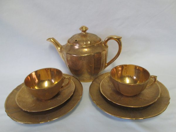 Vintage Mid Century Tea Set Teapot with 2 cups and saucers and dessert plates Warrented 2 Carat Gold Stunning Set Tea for two Japanese
