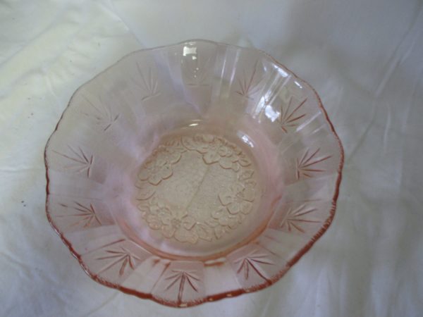Vintage Pink Depression glass bowl raised floral pattern display collectible farmhouse cottage shabby chic bed and breakfast