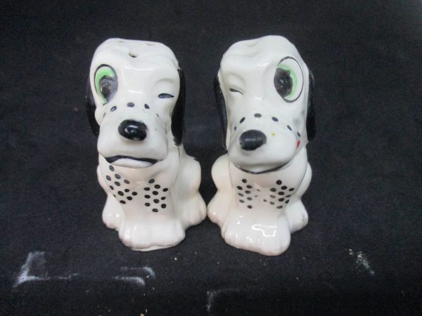 Winking dogs Salt & Pepper Shakers decor collectible display tableware dinning kitchen farmhouse cottage 1940's Porcelain black and white