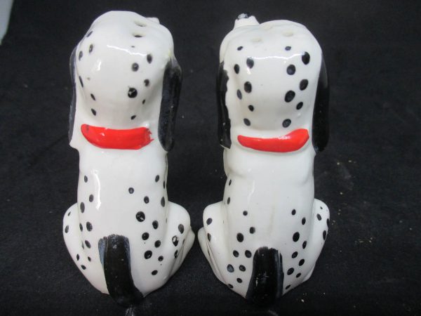 Winking dogs Salt & Pepper Shakers decor collectible display tableware dinning kitchen farmhouse cottage 1940's Porcelain black and white