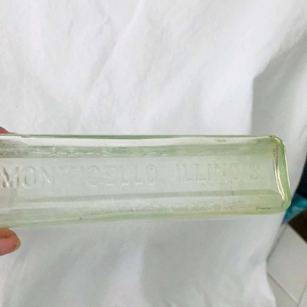 Antique Apothecary Pharmacy bottle medicine jar Medical collectible display pharmaceutical Dr. YY B Caldwell's Syrup Pepsin Green glass