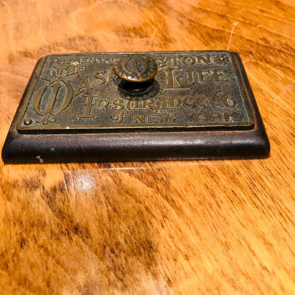 Antique bronze advertising paperweight Presented by The Washington Life Insurance Co. of New York office ceollectible desk top farmhouse