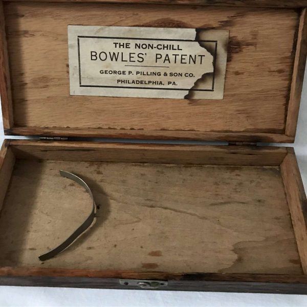 Antique wooden box The Non-Chill Bowles Patent George P. Pilling & Son Co. Philadelphia, PA Medical Hinged with latch pharmacy doctor