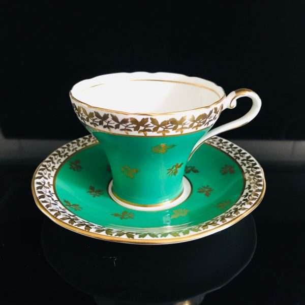 Aynsley Tea Cup and Saucer Bright True green with gold leaves Gold trim Fine porcelain England Collectible Display Farmhouse Cottage bridal