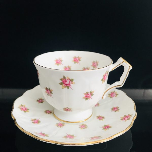 Aynsley Tea Cup and Saucer Fine bone china England  Pink rose Chintz Scalloped gold trim Collectible Display Coffee farmhouse bridal