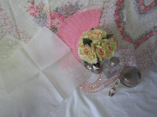 Beautiful fine cotton appliqued floral embroidered hankie handkerchief