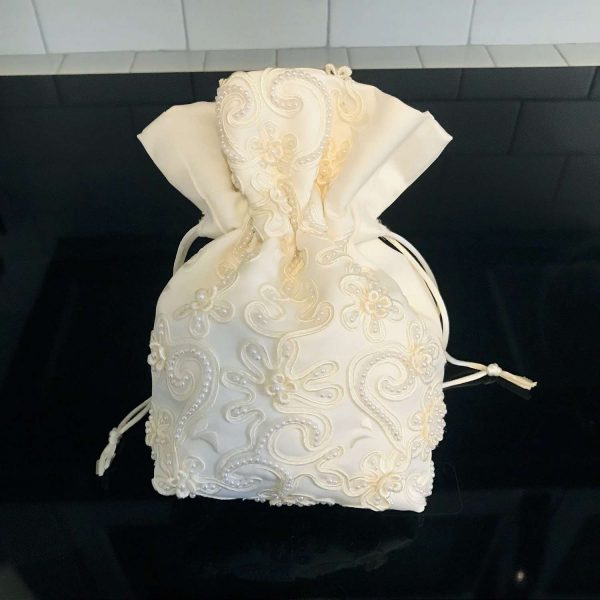 Beautiful hand made Satin Bridal Wedding Purse Dance bag made of Wedding dress jewelry bag pearl beaded drawstring travel bag white on white