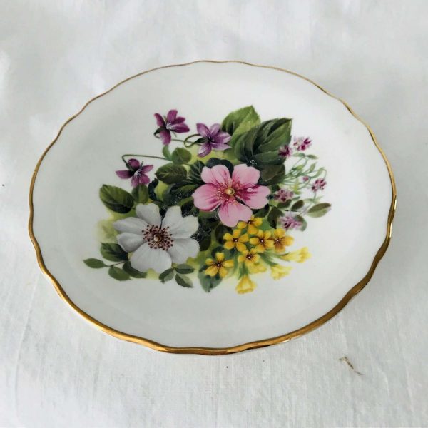 Beautiful samll trinket dish plate floral collectible display ring pin nut dish gold trim Royal Grafton country flowers pattern farmhouse