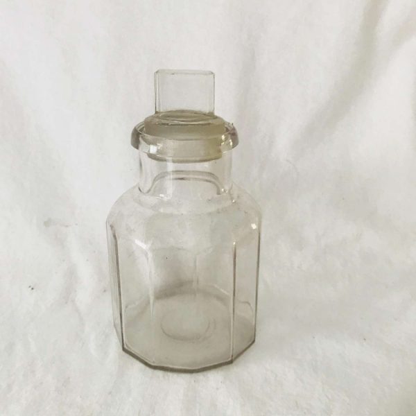 Bottle Antique Apothecary Pharmacy medicine jar Medical Pharmaceutical display collectible Paneled Pattern with ground stopper lid 1880's