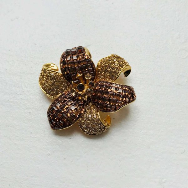 Brooch Vintage Gold Yellow Copper rhinestones floral gold tone nice quality jewelry Pin Brooch Vintage Jewelry