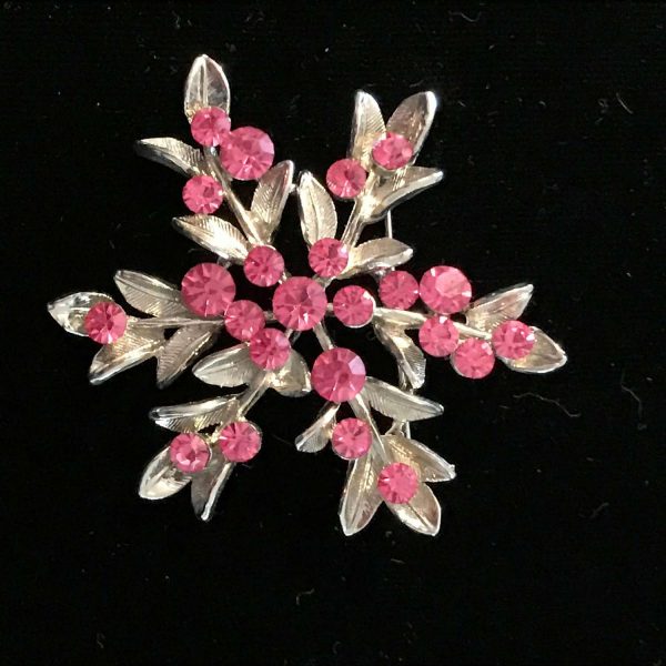 Brooch Vintage Silver tone backing with Pink rhinestones Stunning Evening Event Special Occasion pendant or pin