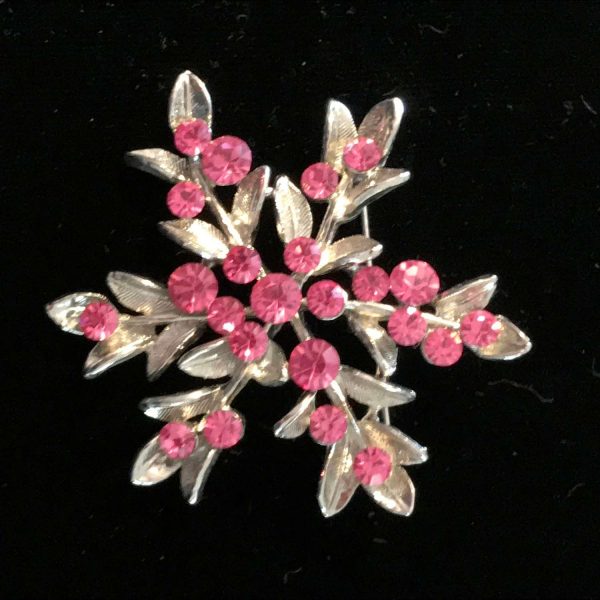 Brooch Vintage Silver tone backing with Pink rhinestones Stunning Evening Event Special Occasion pendant or pin