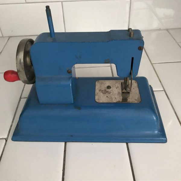 Child size KAY AN EE sewing machine Blue & Chrome metal original 1940's hand crank collectible display battery operated