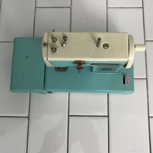 Child size Sewmate Aqua sewing machine hand crank & Battery operated Japan Metal 1940's collectible display